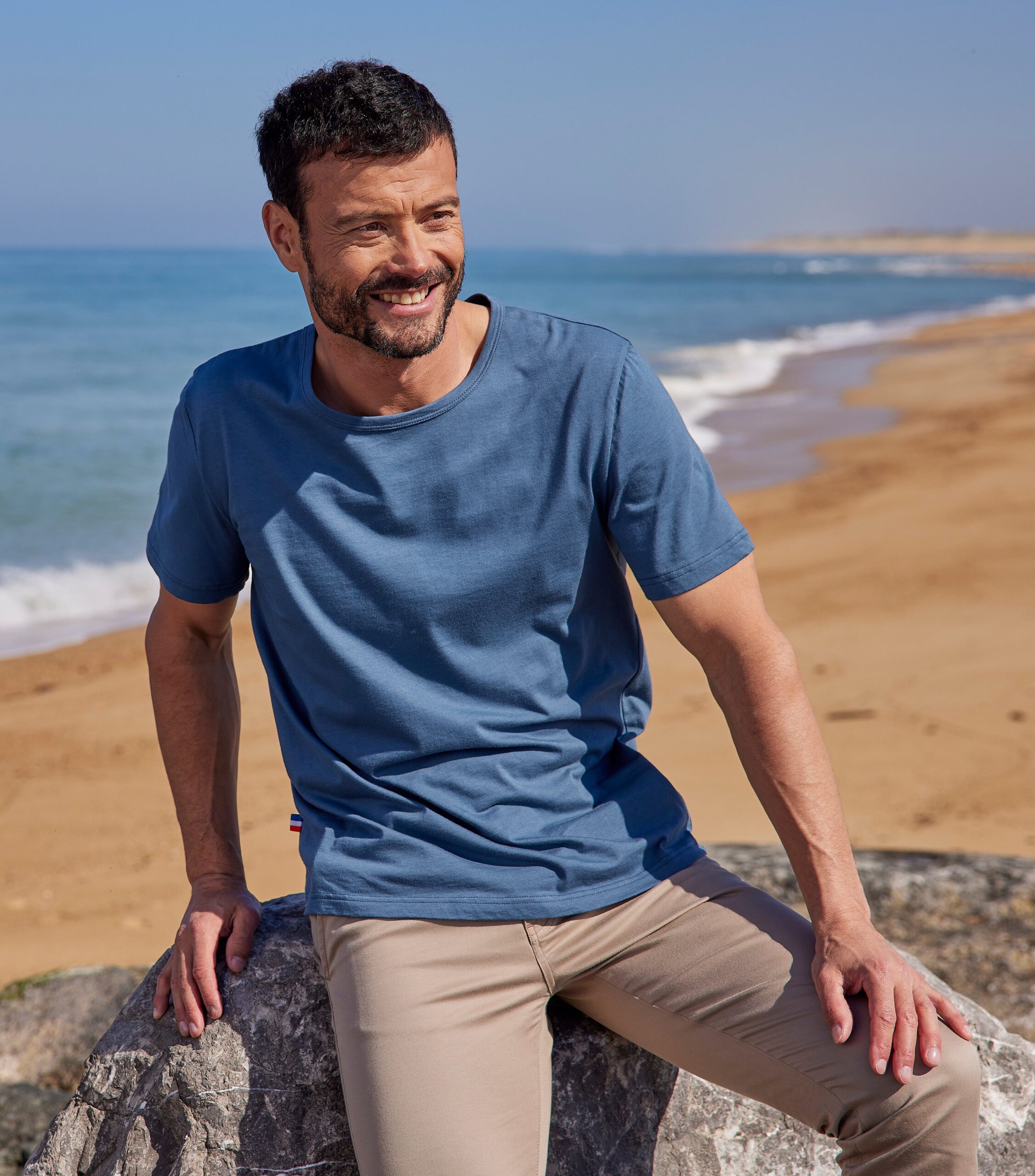 Colote – Men's Light Blue T-Shirt - Image 2